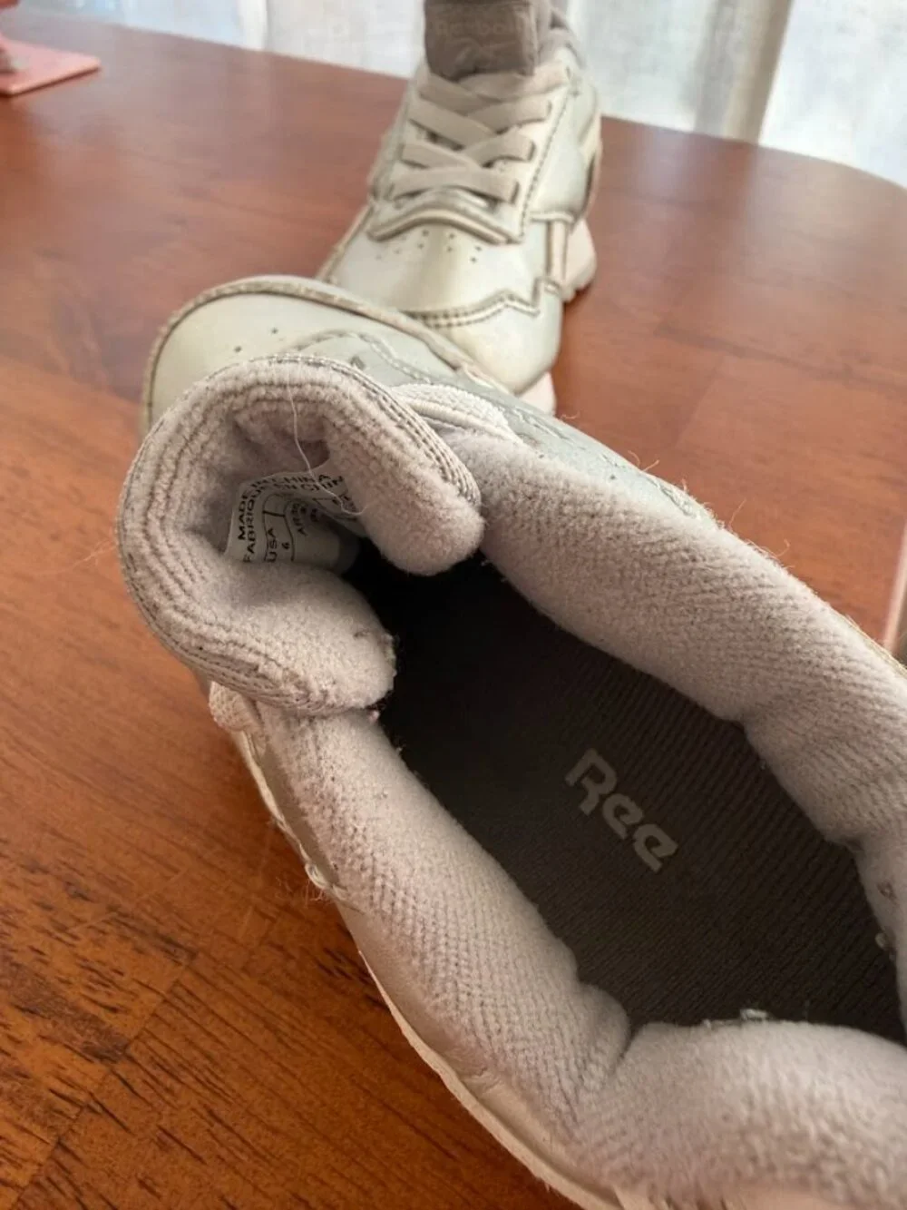 Reebok Sneakers Toddler Girl Size 6 Silver White Slip-on Itty-bitty So Cute!